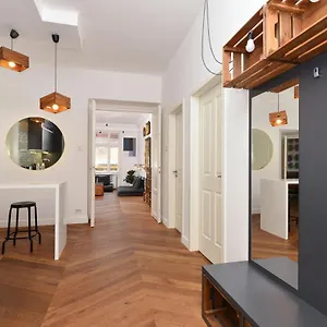 Daylight Apartment, The Location Appartamento Budapest